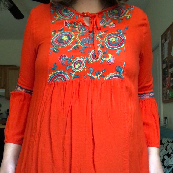 Orange floral embroidered blouse - Picture 1 of 2